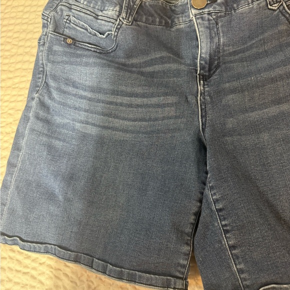 Democracy Women's Blue Denim Jeans - Picture 3 of 4